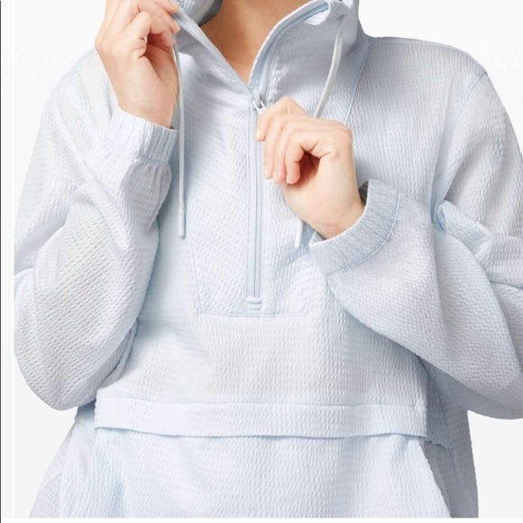 NEW Lululemon Pack Light Pullover *Packable - Picture 3 of 10